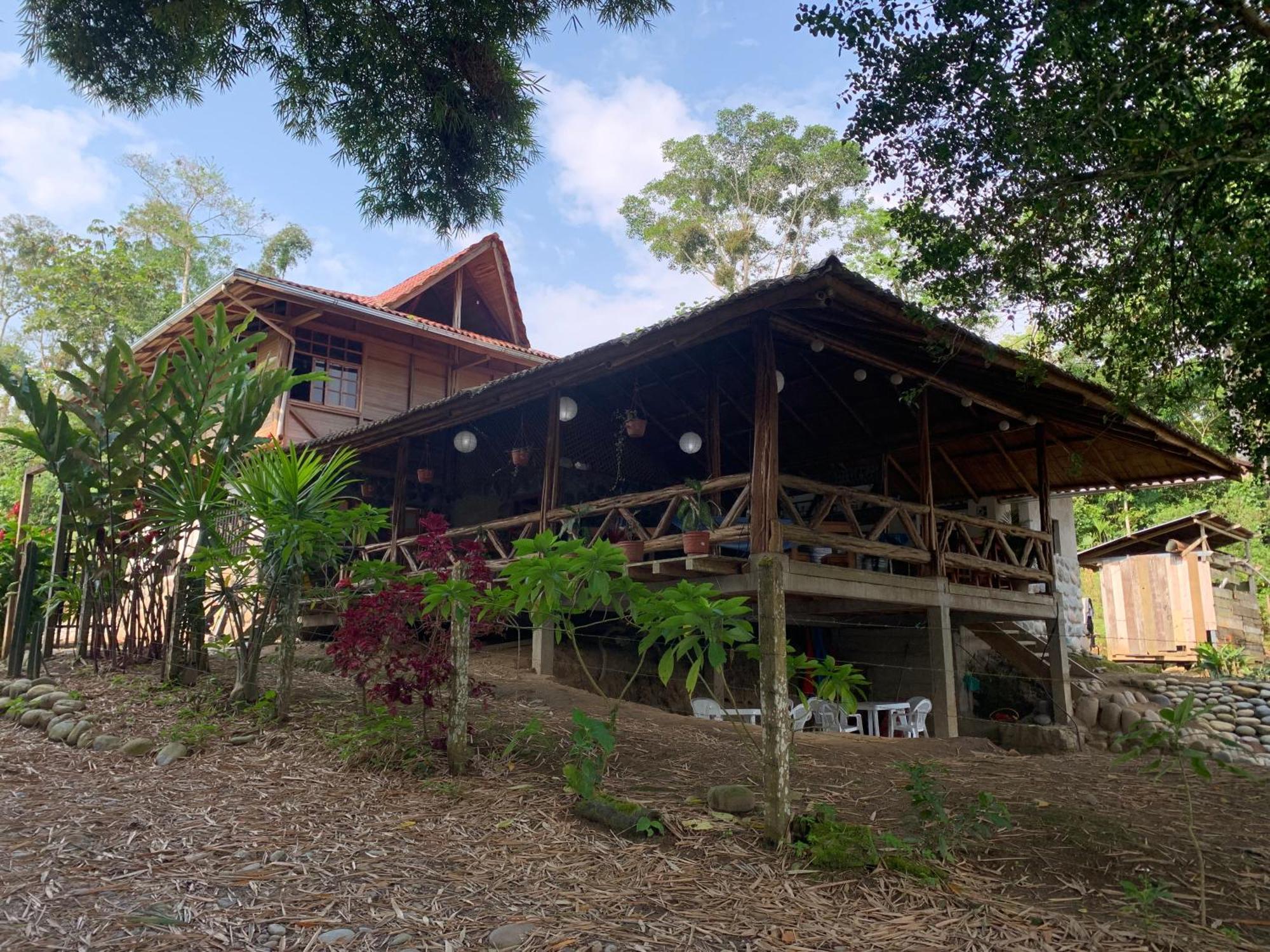 Playa Tortuga Apartment Misahualli Ngoại thất bức ảnh